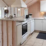 度假居 8 Person In